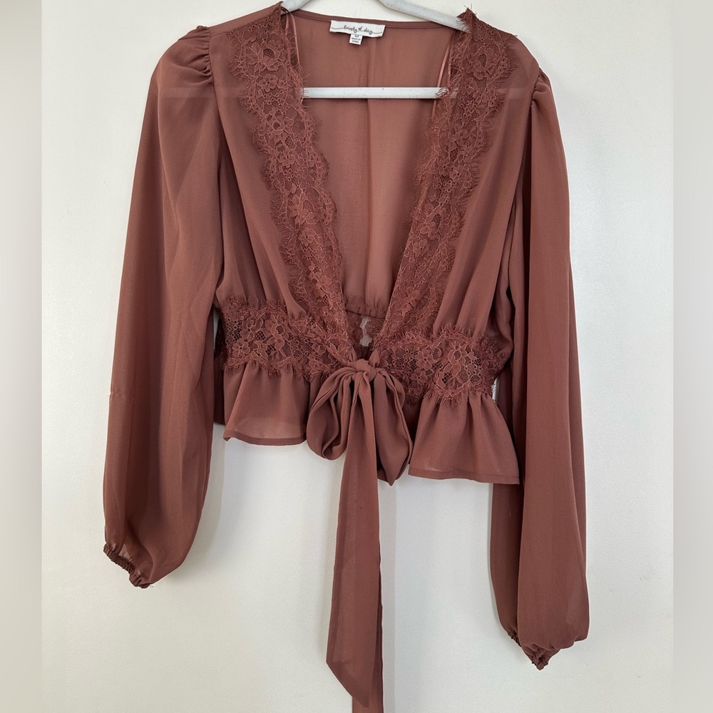 Lovely Day Blouse